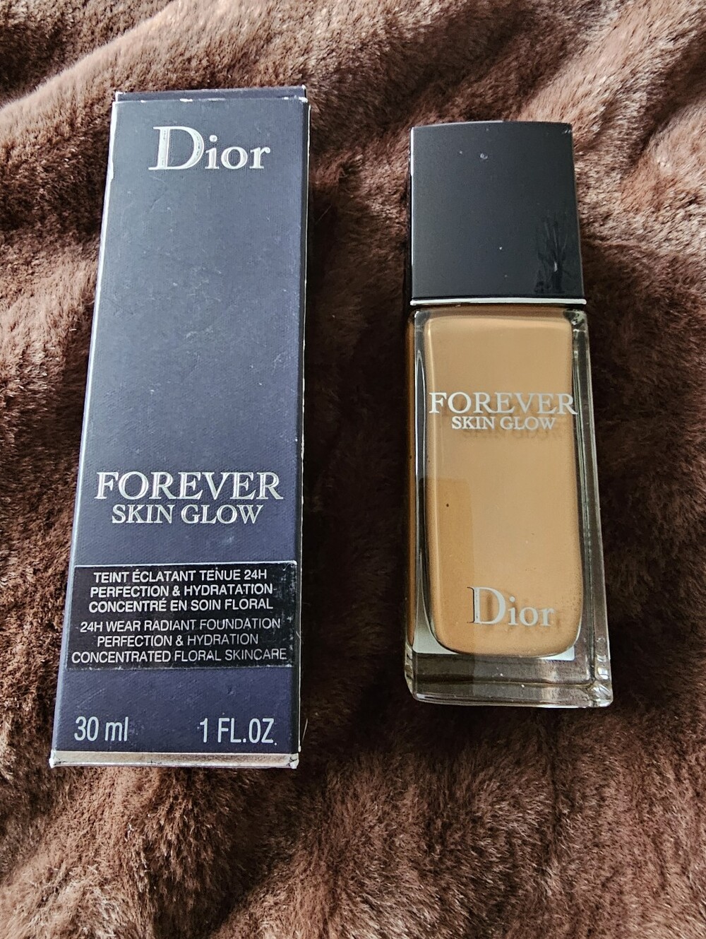 Dior Forever Skin Glow Foundation — Warm Tan